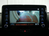 バックカメラが付いているので後方確認が非常にしやすいです。今や運転初心者も熟練者も必須装備!ついていて損はないですね♪