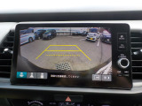 画質もキレイなバックカメラ、車庫入れが苦手な方も運転が好きになるはず。