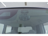 純正ナビ連動ドライブレコーダー(DRN-H68N)装備してますよ。 万が一の時の記録に便利ですね。
