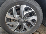 純正アルミホイールのお写真です。オシャレは足元からですね♪