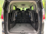 後席を格納すると、これだけの広さが!シーンに合わせたシートアレンジで、大きな荷物も積むことが出来ます♪