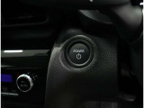 ポケットやバッグからキーを出さずにスマートに乗り込め、ボタンプッシュでおしゃれにエンジンスタートです。盗難防止イモビライザーも装備で安心です!