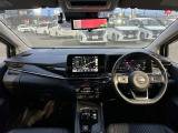 インパネ(画像部分)はかっこいいだけでなく、安心・安全に作られています。まずは、お座り下さい。運転している感覚がつかめると思います。