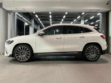 GLAクラス GLA200d 4マチック AMGラインパッケージ 4WD 