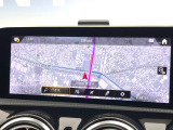 ●MercedesBenz純正ナビ:一体感のあるナビは、高級感ある車内を演出してくれます。Bluetooth再生などオーディオ機能も充実しておりますので、運転もより楽しめます♪