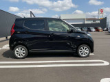 コンパクトなボディでどの年代の方にも乗りやすいお車になっております☆