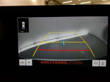 バックガイドモニターで、後方を確認しながら安心して駐車することができます。運転初心者も熟練者も必須の機能ですよ!