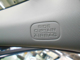 車両側面からの安全性も高めてくれる、安心装備のサイドカーテンエアバックシステムです◎