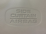 サイドエアバック、サイドカーテンエアバックもついていて万が一の時でも安全性が高くなっています。