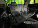 3列目シートはもちろん状態良好☆大人でもゆったりと座って頂けますので、大人数でのお出かけもラクラクです♪ご家族で、気の知れた仲間で、ドライブに行くのが楽しみですね♪
