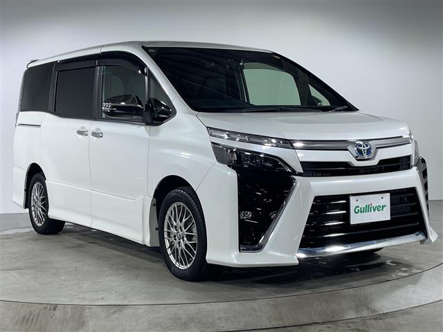 ヴォクシー 1.8 ハイブリッド ZS 煌III ワンオーナー 修復歴無し