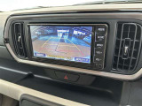 バックガイドモニターで、後方を確認しながら安心して駐車することができます。運転初心者も熟練者も必須の機能ですよ!