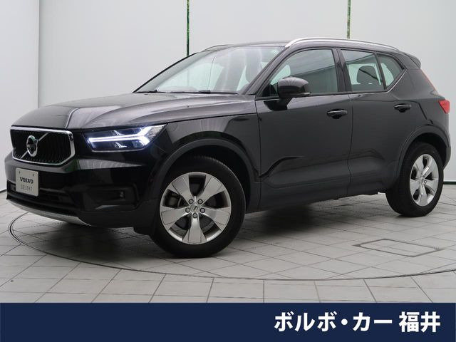 XC40 B4 モメンタム 