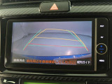 バックガイドモニターで、後方を確認しながら安心して駐車することができます。運転初心者も熟練者も必須の機能ですよ!