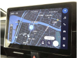 純正ナビを装備。タッチパネル式で使いやすく、お出かけもラクラクです。