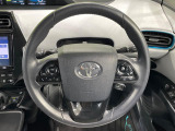 【純正革巻きステアリング】上質な革を使用することで、手にしっかり馴染みとても運転しやすいハンドルです♪