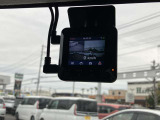 ドライブレコーダー◆万一、事故に遭遇した時など、品質の高い映像と音声で運転の記録をしてくれます。今の時代必需品です☆