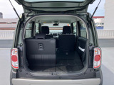 リヤシートも全車消毒済み。シートを倒すとゆったりとした室内空間に★レジャーにショッピングに大活躍!シートは左右別々に動くのでアレンジいろいろ!