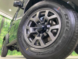 【純正15インチアルミホイール】外観にマッチした純正アルミホイールを装着しております。各種社外アルミホイールや、スタッドレスタイヤも取扱いしております。是非ご相談ください♪