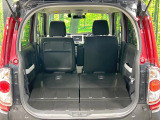 普段のお買い物や通勤、送迎等に十分な荷室スペースを確保しております。セカンドシートを倒すと、大きな荷物の積載も可能です♪