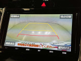 バックモニター付なので後退時に後方が見えるので安心。 車は構造上、死角がたくさんなので万が一を考えると必須ですね。 あくまで補助の為の装備、バックは目視で確認する事が重要ですよ。