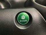 ★ECONスイッチ★ エコドライブを加速しよう!スイッチをONにすると、運転の仕方によるロスを抑え込み燃費をよくするようクルマが頑張ります(*^ー^*)燃費向上にチャレンジ♪