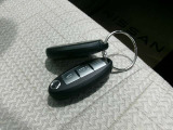 インテリジェントキーですので鍵はバックやポケットに入れていてもOK!いちいちポケットからださないでいいので便利です。