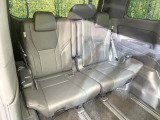3列目シートはもちろん状態良好☆大人でもゆったりと座って頂けますので、大人数でのお出かけもラクラクです♪ご家族で、気の知れた仲間で、ドライブに行くのが楽しみですね♪