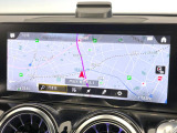 ●MercedesBenz純正ナビ:一体感のあるナビは、高級感ある車内を演出してくれます。Bluetooth再生などオーディオ機能も充実しておりますので、運転もより楽しめます♪