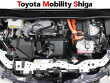 エンジンル-ムも綺麗に洗浄しております。ご納車時にはハイブリッドシステムに精通したメカニックがしっかり整備を行なった上でご納車致します。