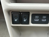 前席シートヒーター装備で寒い時の運転も快適☆