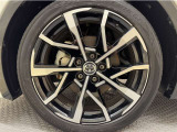 「トヨタ純正アルミホイール」を装着!純正なので車のデザインともマッチしています。高級感やスポーティーさを際立たせてくれます。