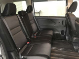 ゆとりある広々とした車内空間は、ドライブを始め買い物やレジャーなど、幅広く活躍します。一人でもみんなとでもお出かけを楽しみましょう!