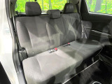 後部座席も気になるようなキズ・汚れやへたり等、大きなダメージはなく、良好な状態です。
