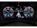 12.3インチフル液晶メーターは運転に必要な情報をグラフィカルに表示し、少ない視線移動で瞬時に認識できます。