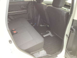 ☆後部座席シート廻り☆ ☆リアシートも快適な乗り心地☆シ-トの乗り心地が良く、旅行など長距離運転にも向いています。