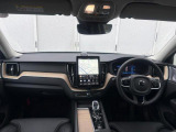 XC60 ウルトラ T6 AWD プラグイン ハイブリッド 4WD 