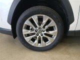 逞しさを印象付ける純正アルミホイールです!