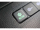 ECONスイッチの効果とあなたの運転で、クルマと力をあわせ「燃費向上=ガソリン代の節約=CO2 削減」のチャレンジをお楽しみください。
