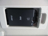 ETCももちろん搭載。いちいち料金所で停車する必要なんて当然ないです。スムーズにストレスなくドライブをお楽しみください。(※支払総額にセットアップ費用は含まれておりません。)