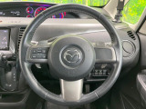 【純正革巻きステアリング】上質な革を使用することで、手にしっかり馴染みとても運転しやすいハンドルです♪