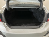 トランクスペースも広々です! お出かけ等の大きな荷物も沢山詰め込めます。
