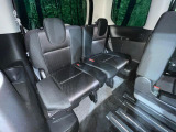 3列目シートはもちろん状態良好☆大人でもゆったりと座って頂けますので、大人数でのお出かけもラクラクです♪ご家族で、気の知れた仲間で、ドライブに行くのが楽しみですね♪
