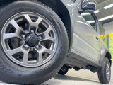 【純正15インチアルミホイール】外観にマッチした純正アルミホイールを装着しております。各種社外アルミホイールや、スタッドレスタイヤも取扱いしております。是非ご相談ください♪