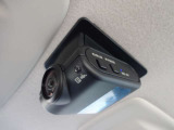 車内・リア兼用ドライブレコーダー本体になります。