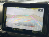 【バックカメラ】駐車時に後方がリアルタイム映像で確認できます。大型商業施設や立体駐車場での駐車時や、夜間のバック時に大活躍!運転スキルに関わらず、今や必須となった装備のひとつです!