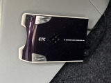 【ETC】高速道路の料金所をストレスなく通過!話題のスポットやサービスエリアに多い「スマートIC」利用時は必須のアイテムです。当店でセットアップを実施、ご納車当日からすぐにご利用いただけます!