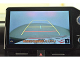 バックガイドモニターで、後方を確認しながら安心して駐車することができます。運転初心者も熟練者も必須の機能ですよ!