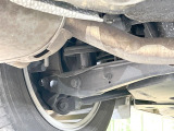 お車を安心してお乗りいただく為には、足回りの定期点検が欠かせません。サービスサポート(有償保証)では無料点検もご提供しており、安心のカーライフをお過ごしいただけるサポート体制が整っています。