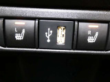 運転席と助手席には寒い時にうれしいシートヒーターが装備されてます。